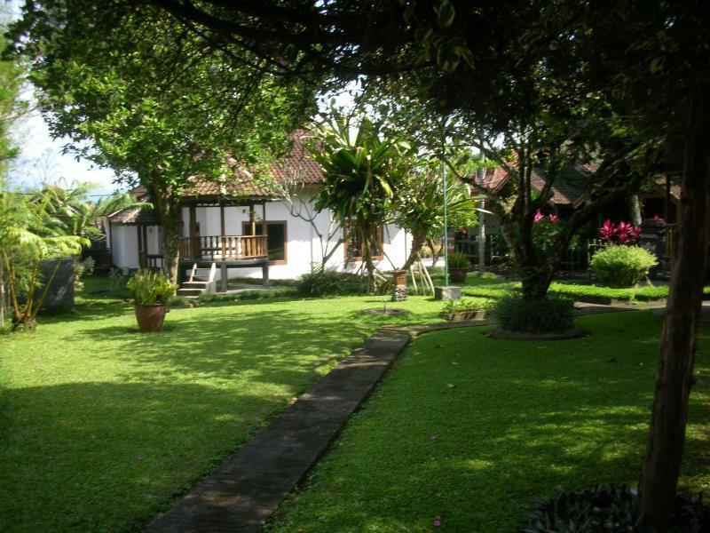 Hotel Minak Jinggo Banyuwangi  Ngoại thất bức ảnh